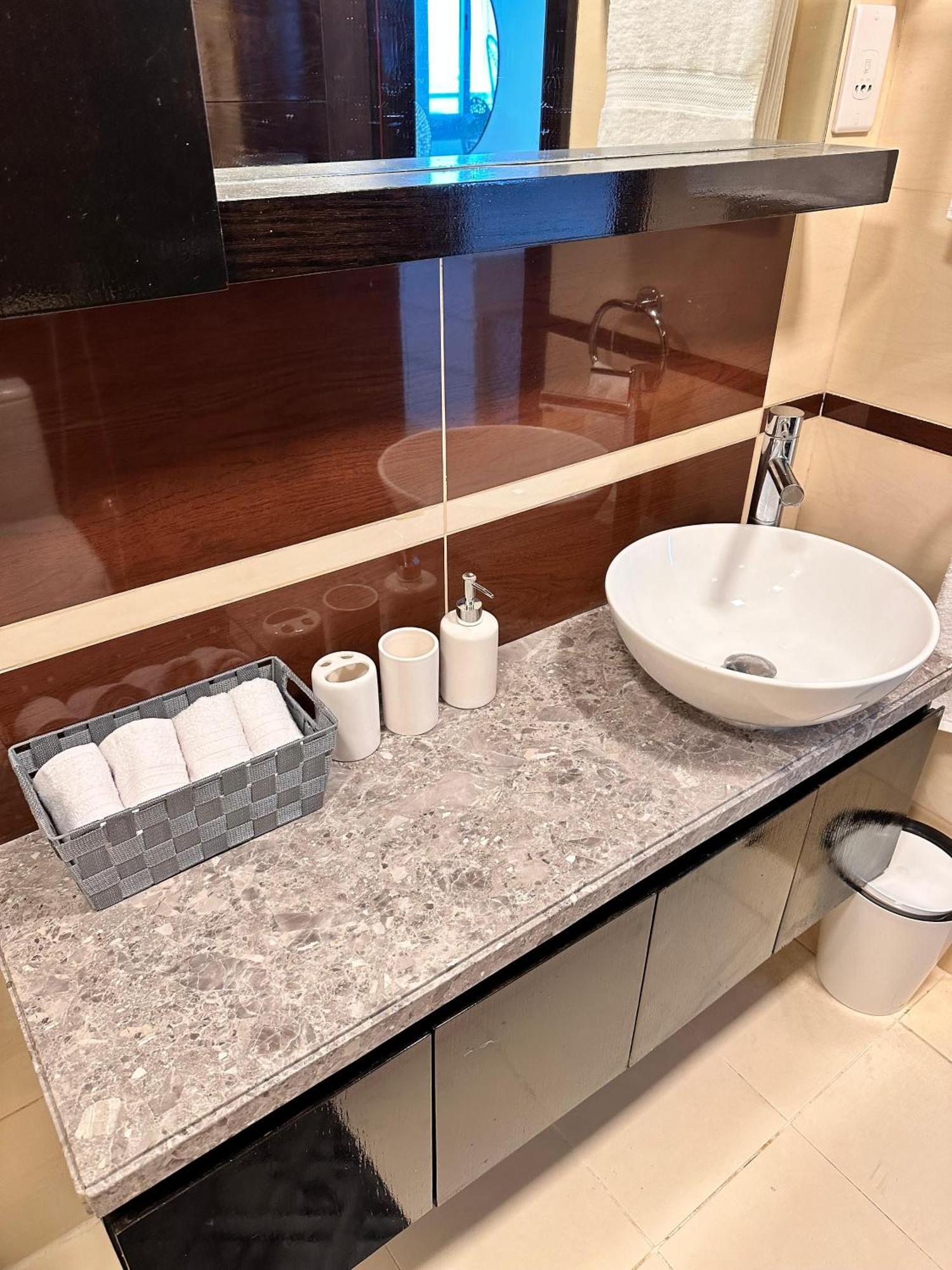 Apartmán Wonderful 1Bd With Full Marina View Dubaj Exteriér fotografie